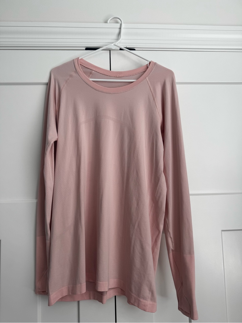Lululemon Swiftly Tech Long Sleeved Shirt Size 14